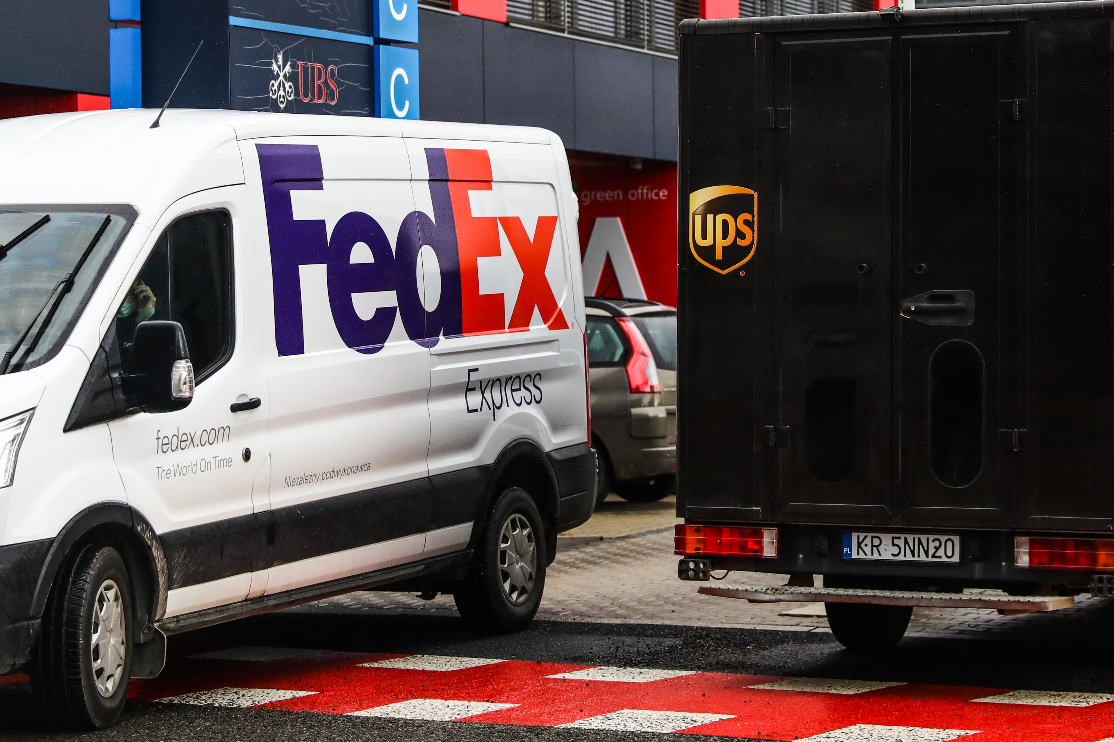 UPS, FedEx File for Tariff Refunds—What Nashville Shippers Need to Know