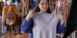 Resale Market Splits: Luxury and Discount Thrive While Mid-Market Struggles